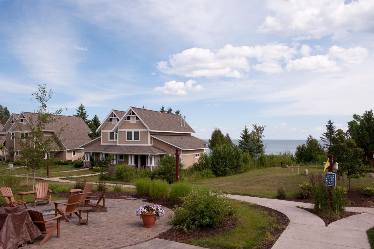 Larsmont Cottages Two Harbors Exterior photo