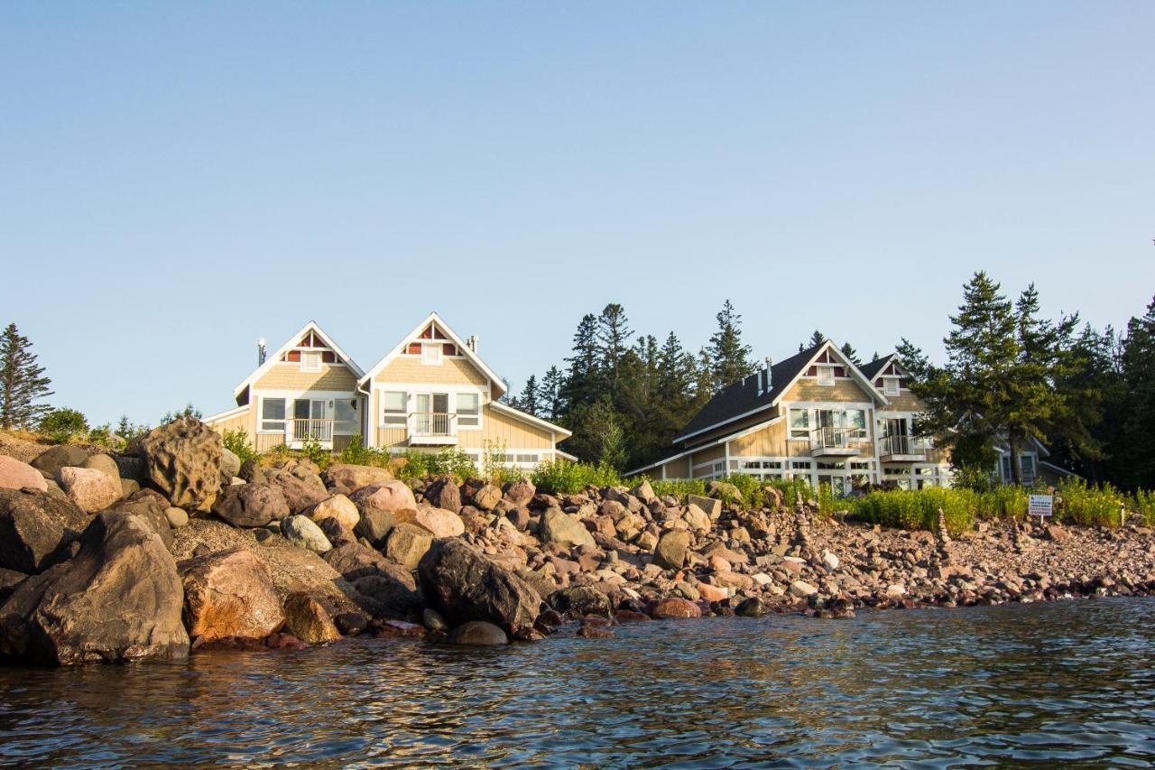 Larsmont Cottages Two Harbors Exterior photo