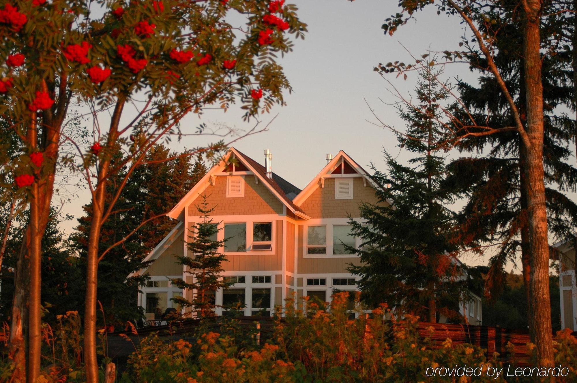 Larsmont Cottages Two Harbors Exterior photo